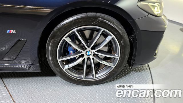 BMW 5-Series 520i M Sport