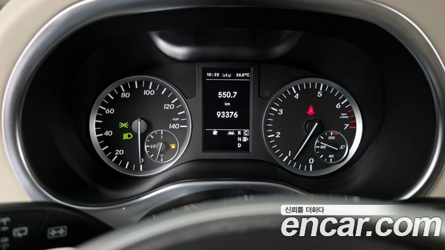 Mercedes-Benz V-Class 2.0