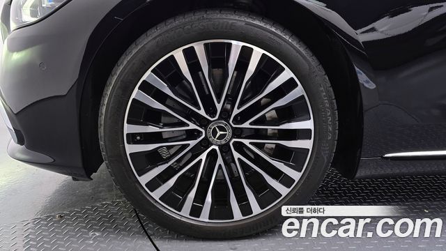 Mercedes-Benz S-Class W223 S580L 4MATIC