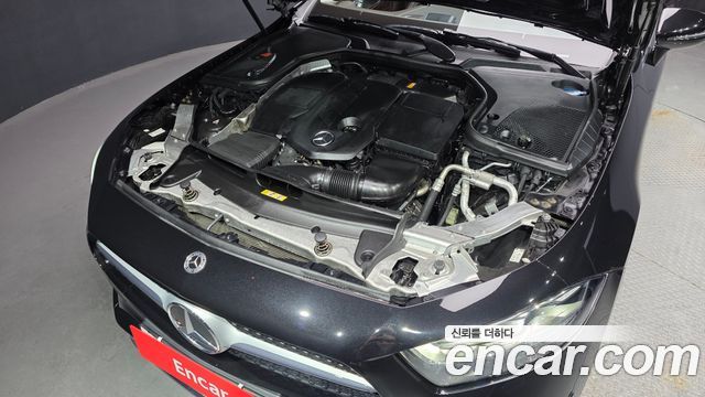 Mercedes-Benz CLS-Class CLS300d AMG Line