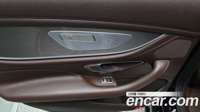 Mercedes-Benz CLS-Class CLS300d AMG Line