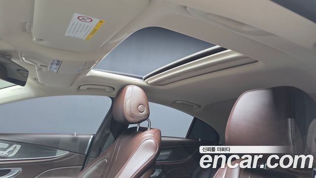 Mercedes-Benz CLS-Class CLS300d AMG Line