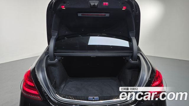 Mercedes-Benz S-Class S560L 4MATIC