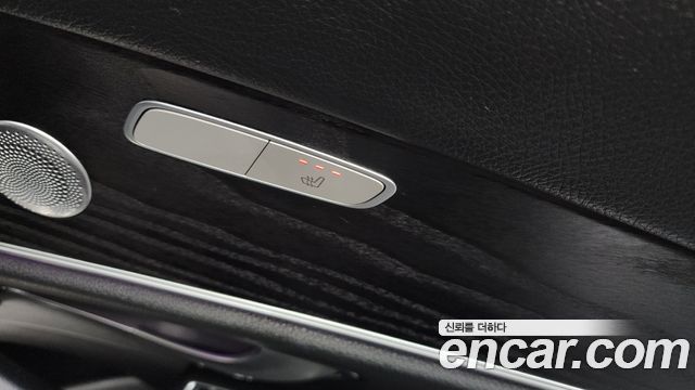 Mercedes-Benz E-Class E300 4MATIC Avnatgarde