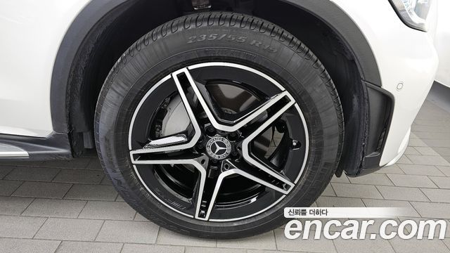 Mercedes-Benz GLC-Class GCL300 4MATIC Coupe