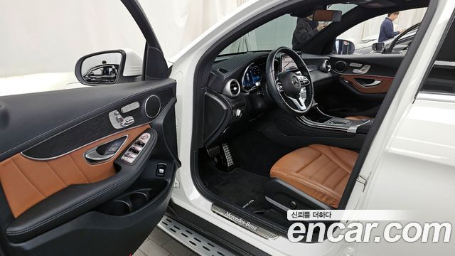 Mercedes-Benz GLC-Class GCL300 4MATIC Coupe