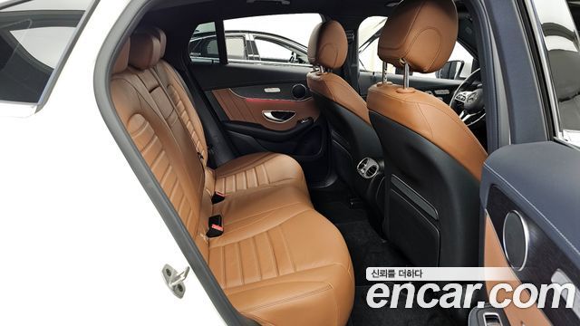 Mercedes-Benz GLC-Class GCL300 4MATIC Coupe