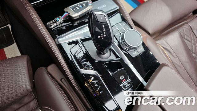 BMW 5-Series 530e Luxury