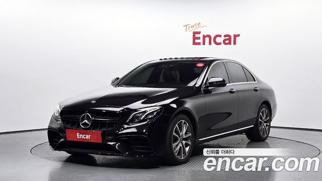 Mercedes-Benz E-Class E300 4MATIC Avnatgarde