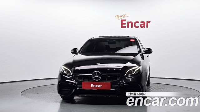 Mercedes-Benz E-Class E300 4MATIC Avnatgarde