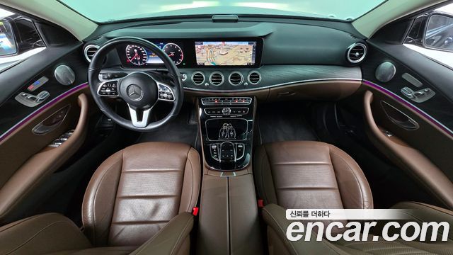 Mercedes-Benz E-Class E300 4MATIC Avnatgarde