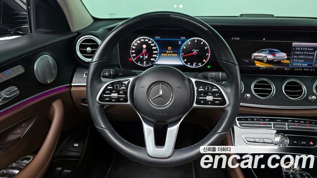 Mercedes-Benz E-Class E300 4MATIC Avnatgarde