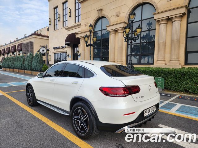 Mercedes-Benz GLC-Class GLC300 4MATIC Premium Coupe