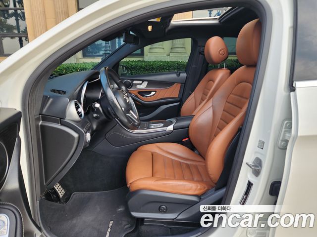 Mercedes-Benz GLC-Class GLC300 4MATIC Premium Coupe