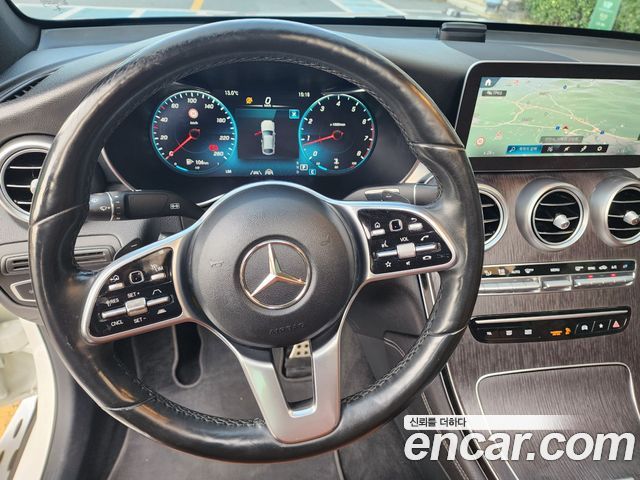 Mercedes-Benz GLC-Class GLC300 4MATIC Premium Coupe