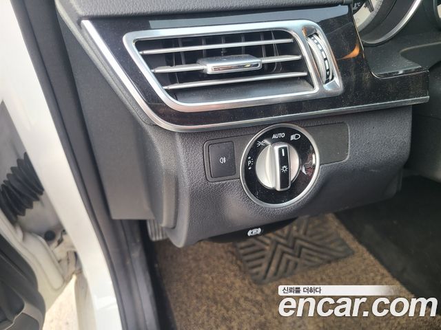Mercedes-Benz E-Class E250 BlueTec 4MATIC AV
