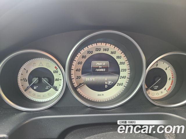 Mercedes-Benz E-Class E250 BlueTec 4MATIC AV