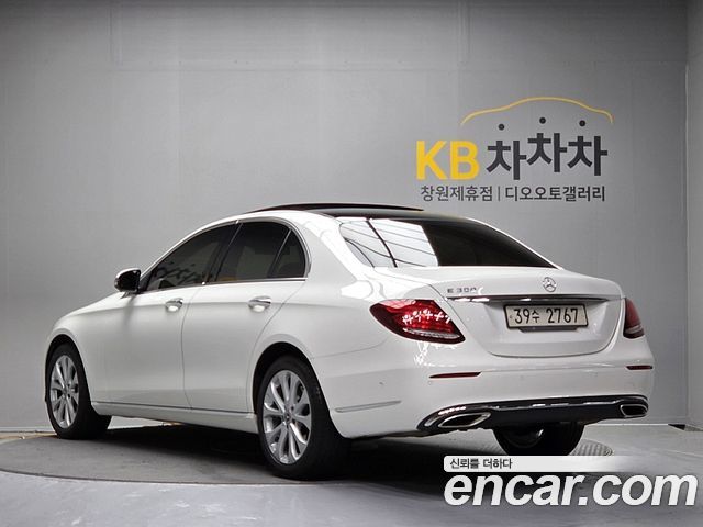 Mercedes-Benz E-Class E300 Exclusive