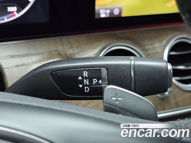 Mercedes-Benz E-Class E300 Exclusive