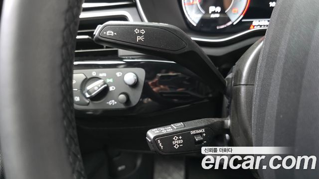 Audi A4 40 TFSI Premium