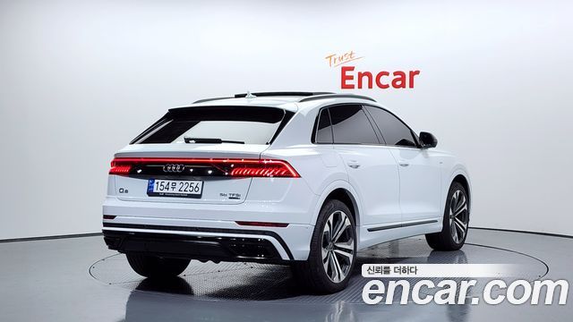 Audi Q8 55 TFSI Quattro Premium