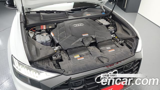 Audi Q8 55 TFSI Quattro Premium