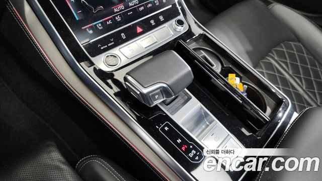 Audi Q8 55 TFSI Quattro Premium