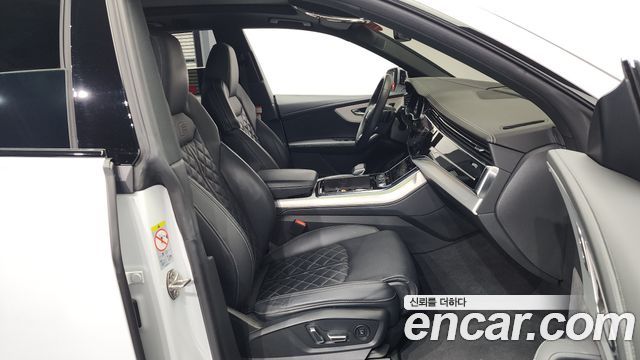 Audi Q8 55 TFSI Quattro Premium