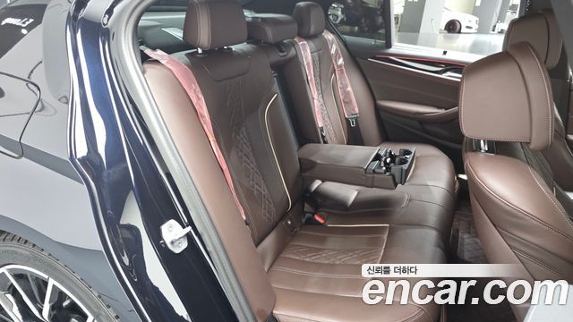 BMW 5-Series 530i M Sport Package