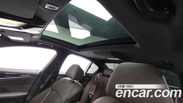 BMW 5-Series 530i M Sport Package