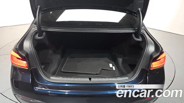BMW 5-Series 530i M Sport Package