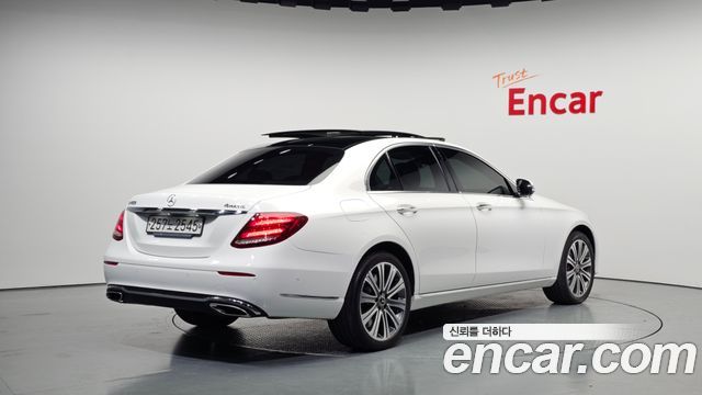 Mercedes-Benz E-Class E450 4MATIC Exclusive