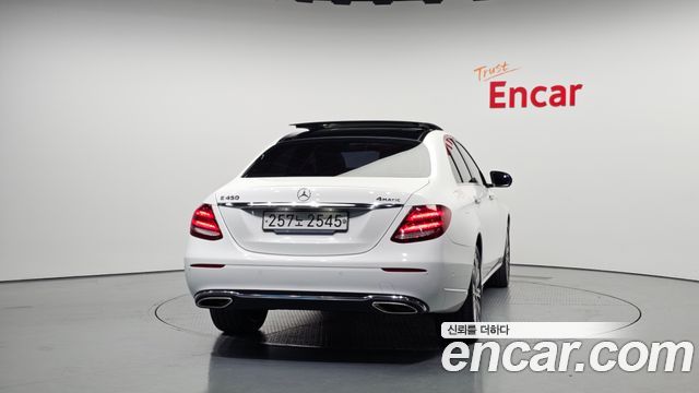Mercedes-Benz E-Class E450 4MATIC Exclusive