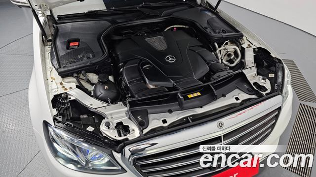 Mercedes-Benz E-Class E450 4MATIC Exclusive