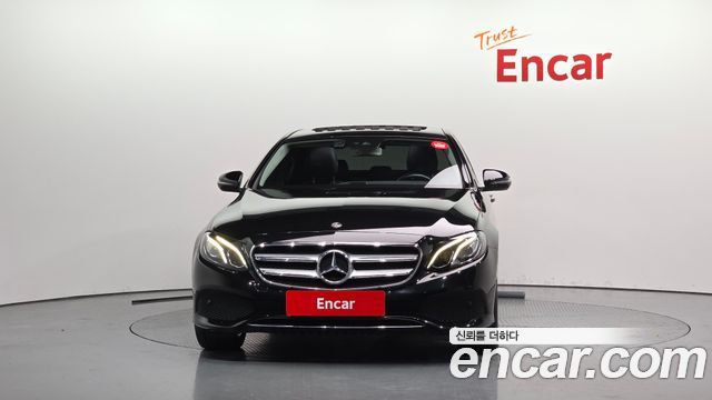 Mercedes-Benz E-Class E300 Avantgarde