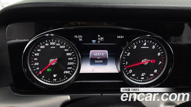 Mercedes-Benz E-Class E300 Avantgarde