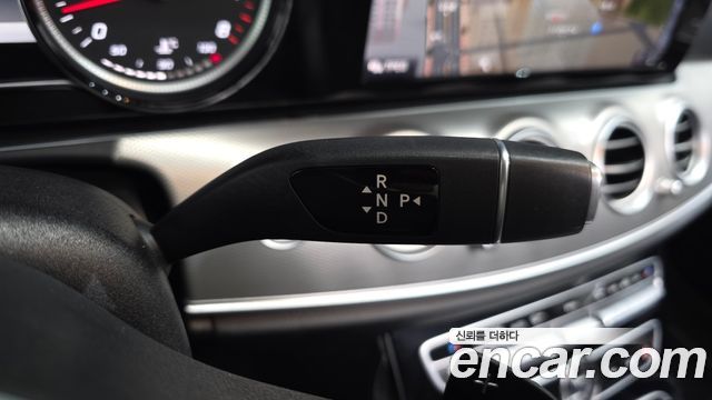 Mercedes-Benz E-Class E300 Avantgarde