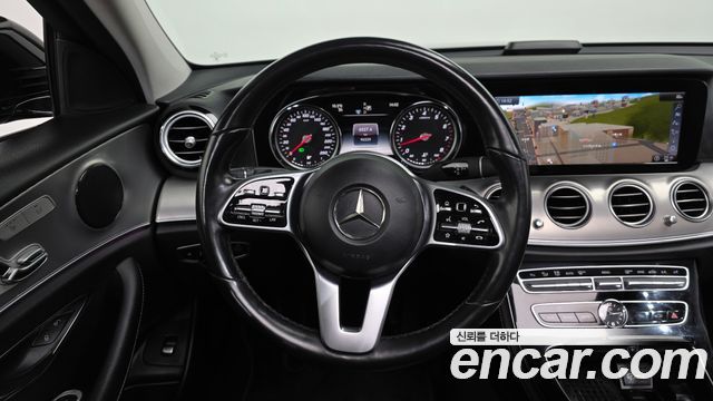 Mercedes-Benz E-Class E300 Avantgarde