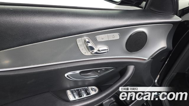 Mercedes-Benz E-Class E300 Avantgarde