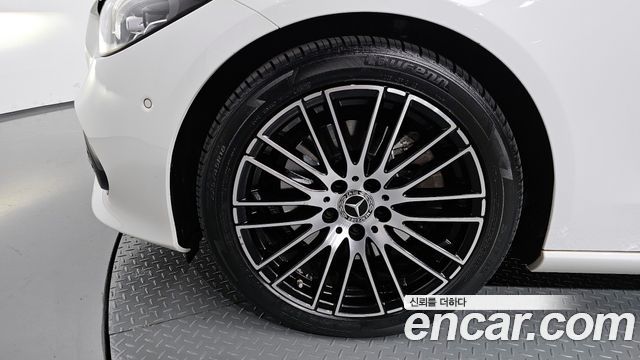 Mercedes-Benz C-Class C300 4MATIC Avantgarde