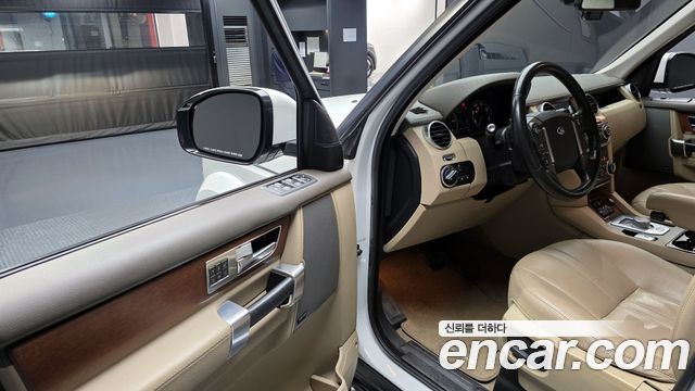 Land Rover Discovery 3.0 SDV6 SE