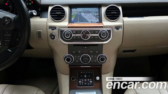 Land Rover Discovery 3.0 SDV6 SE