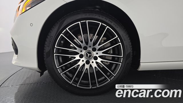 Mercedes-Benz C-Class C200 Avantgarde
