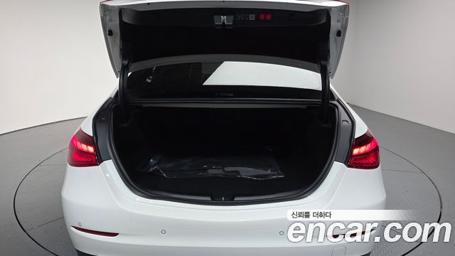 Mercedes-Benz C-Class C200 Avantgarde