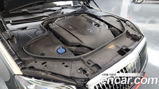 Mercedes-Benz S-Class Maybach S560 4MATIC