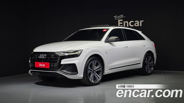 Audi Q8 55 TFSI Quattro Premium