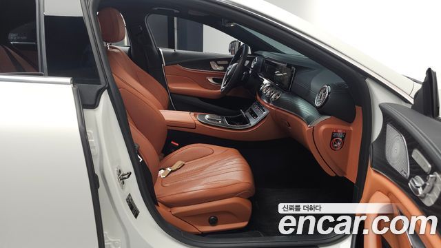 Mercedes-Benz CLS-Class CLS300d AMG Line