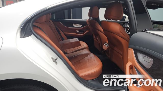 Mercedes-Benz CLS-Class CLS300d AMG Line