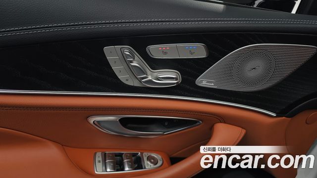 Mercedes-Benz CLS-Class CLS300d AMG Line