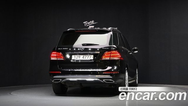 Mercedes-Benz GLE-Class GLE350 d 4MATIC